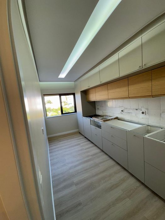 Ofereço serviços de carpintaria de limpo