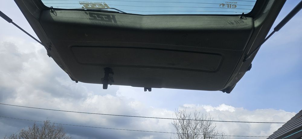 Osłona klapy plastikowa vivaro trafic primastar 2.0 1.9