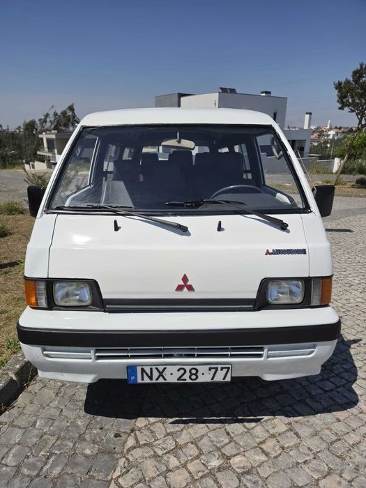 Mitsubishi L300 2.5D  9 Lugares