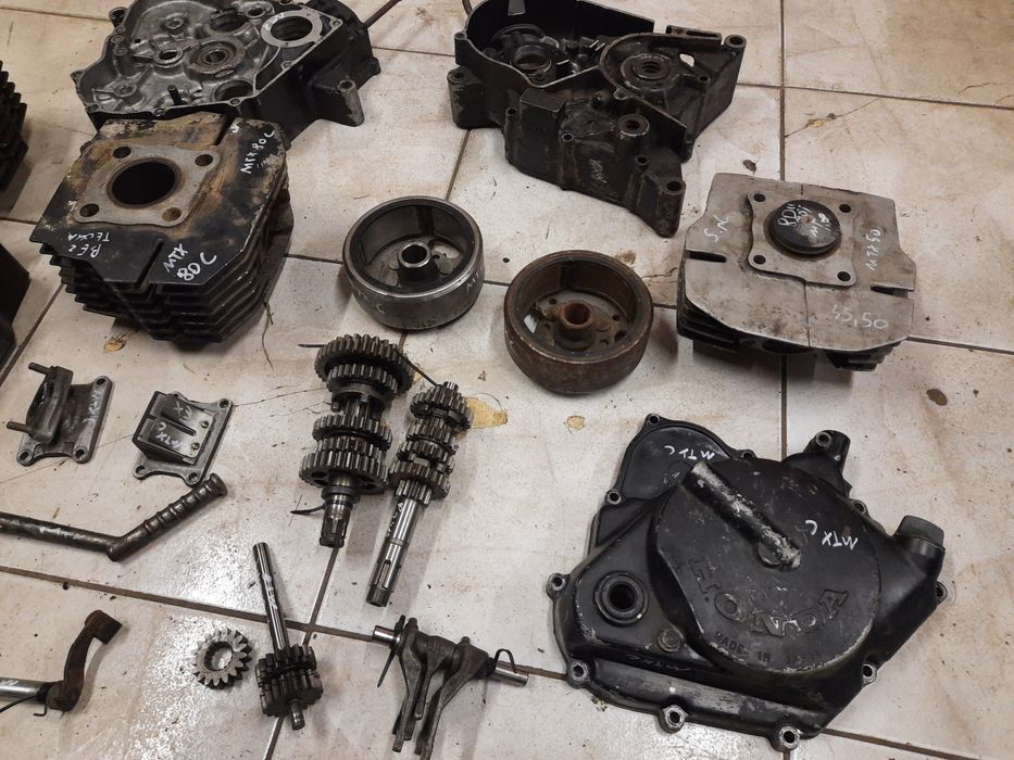 Honda Mtx 80 C silnik HD02E części cylinder magneto kopka karter  kapa