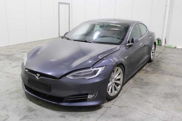 Peças NOVAS e USADAS para Tesla Model S