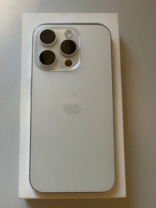 Продам свій улюбленний iphone 15 Pro 128