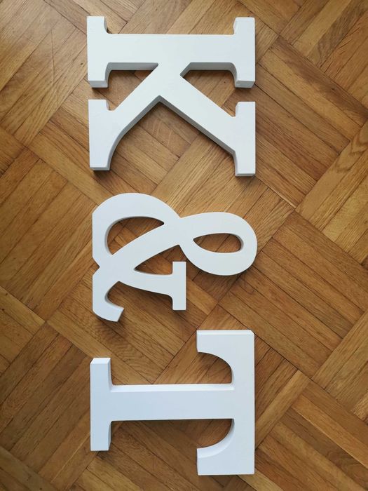 Drewniane, białe litery na ślub