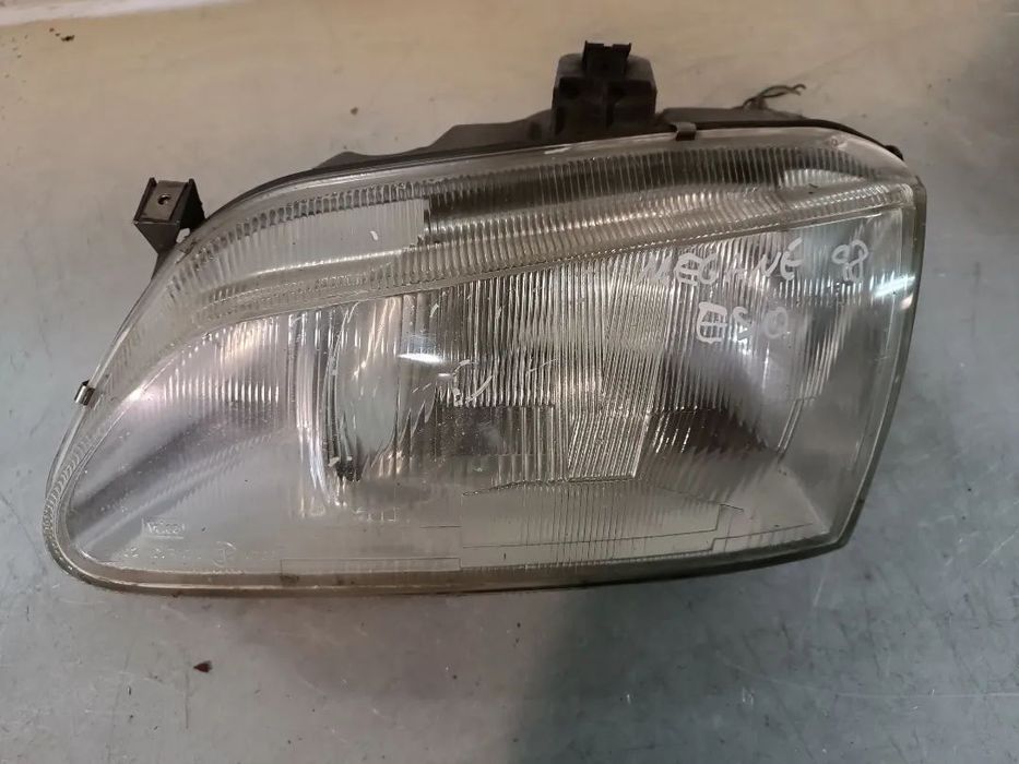 ÓTICA / FAROL RENAULT SCENIC / MEGANE 96-98 - ESQUERDO / DIREITO