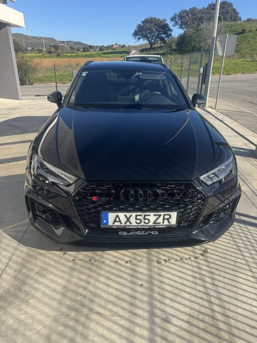 Audi RS4 Aavnt 2019