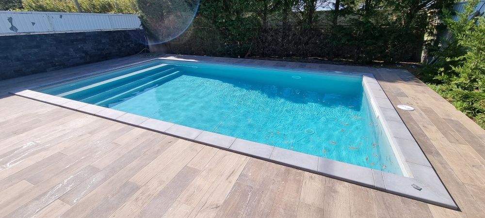 Construção e remodelação de piscinas