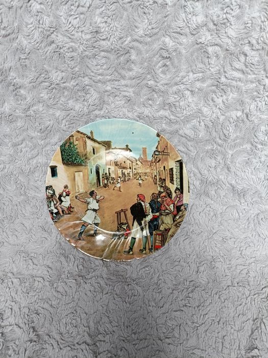Talerz ceramiczny / piękny zdobiony talarz 25 cm