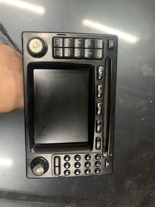 Продам магнитолу  w163 мерседес