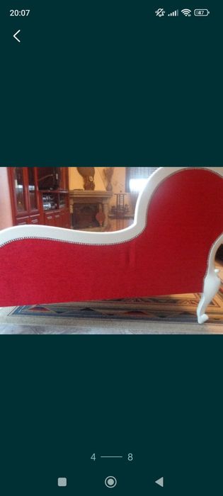 Dois canapés completamente novos