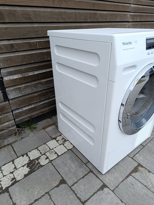 Сушильна машина Miele TKL450WP