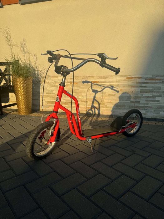 Dziecięca hulajnoga FireFly rower czerwona z nóżką