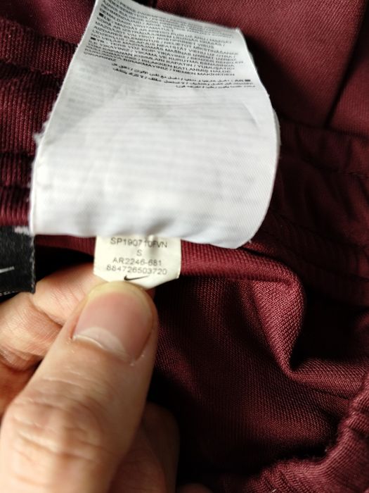 Burgundowe spodnie dresowe męskie Nike rozmiar S