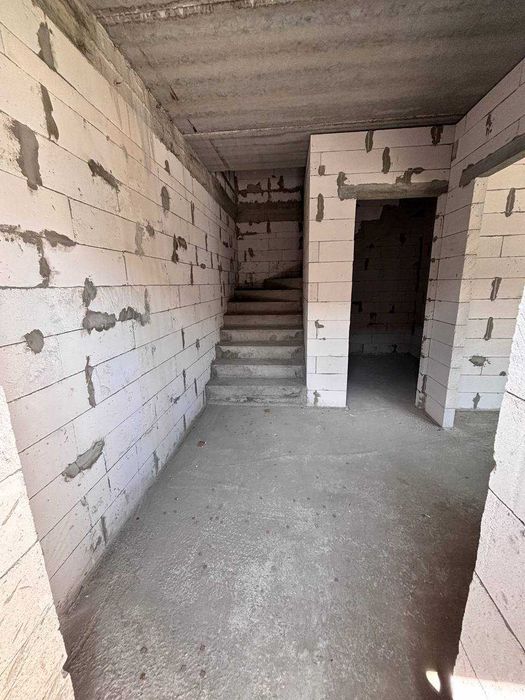 Двукімнатний таунхаус збудовано/48950дол/газ