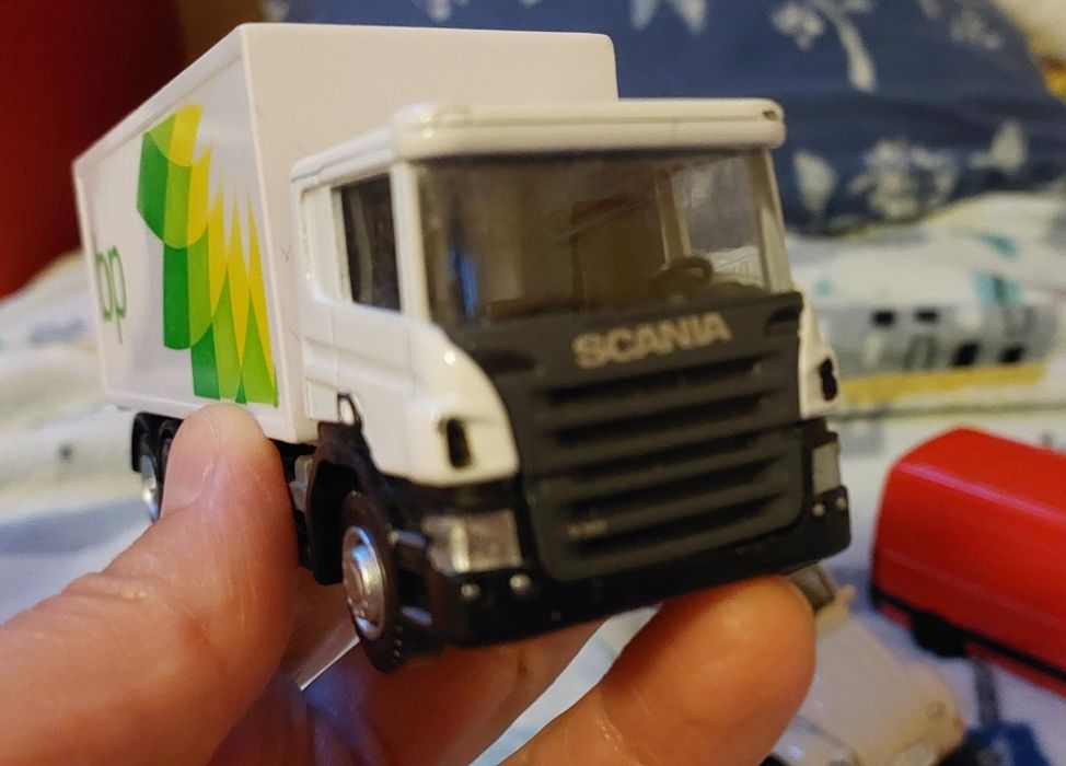 Zestaw samochodów samochodziki auta ciężarówka mercedes scania citroen