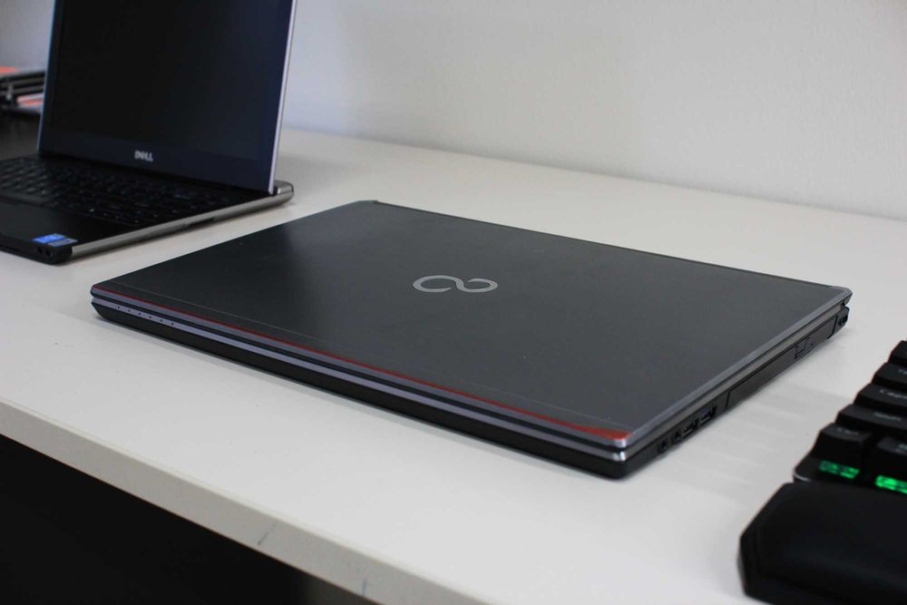 Laptop Fujitsu Intel i5 RAM 24GB SDD256/512 Gwarancja 12 m LED 15'6"