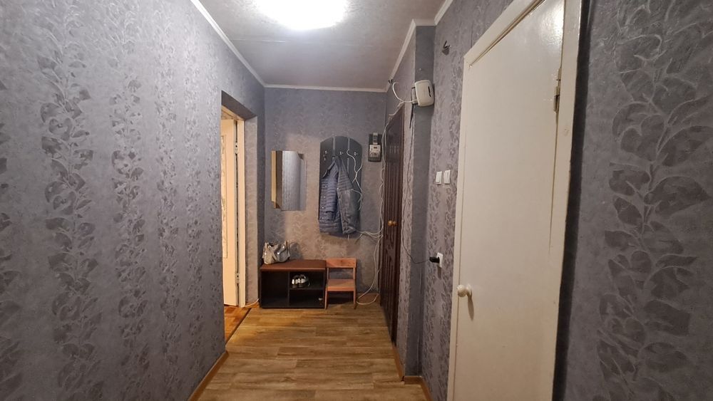 1к  квартиру на 6 месяцев
