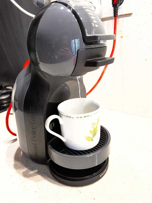 Máquina Café Dolce Gusto [Mini Me] – Como Nova -C/ Prova Funcionamento