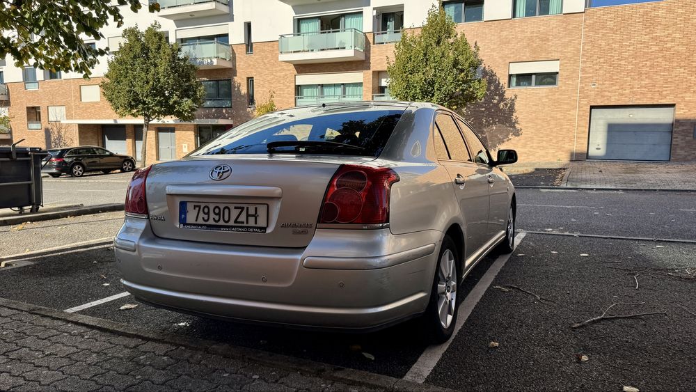 Toyota Avensis 2.0 D-4D (T25-CTD250L), Dez 2004