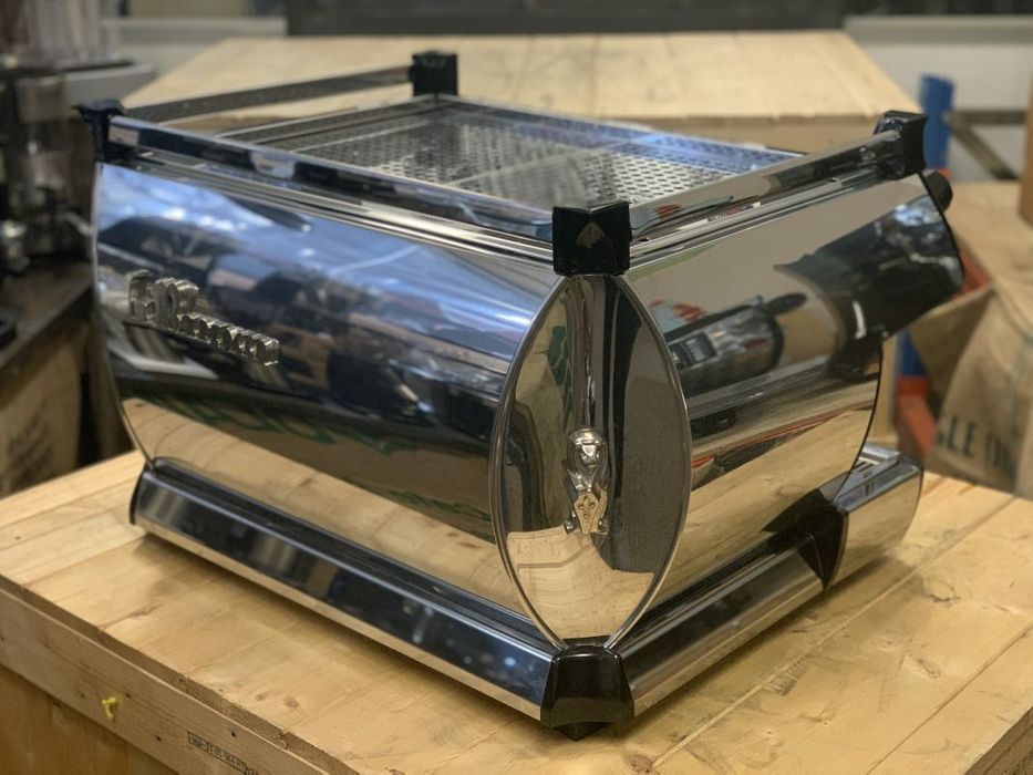 Профессиональная кофемашина La Marzocco GB 5, fb80,2 поста 2 gr группы