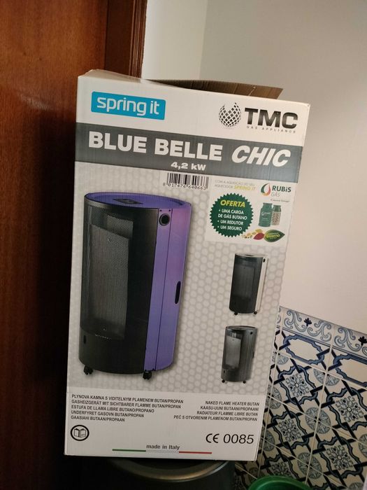 Aquecedor a gás butano como novo. Oferta da garrafa de gás Light .