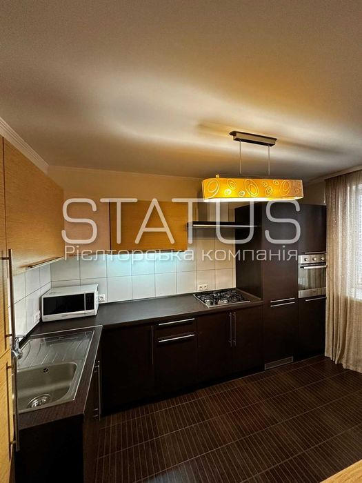 Оренда двокімнатної квартири в новобудові. Центр.