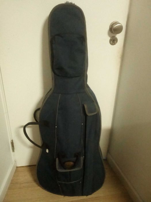 Violoncelo  Stentor 1/2 com capa e arco. Modelo I