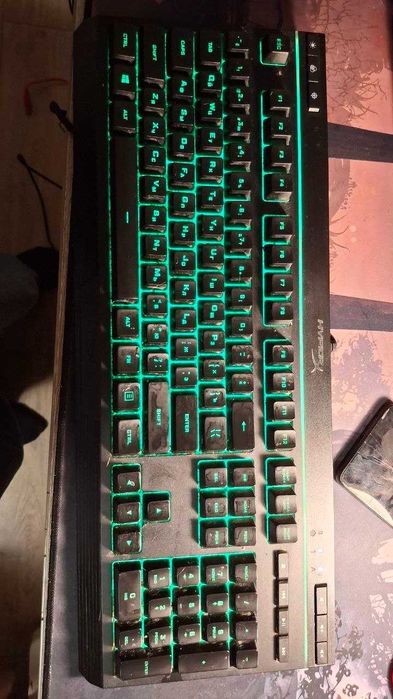 Клавіатура HyperX робоча, потребує чистки