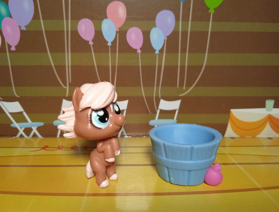 Мини фигурка с аксессуаром Littlest Pet Shop