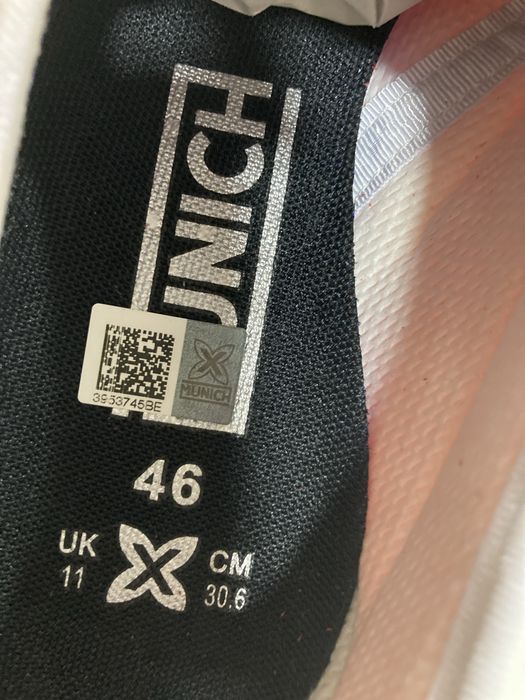 Sapatilhas Munich tamanho 46