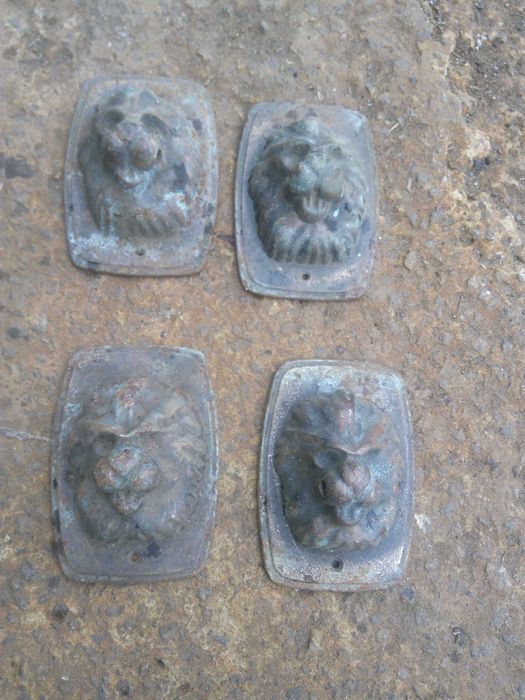 Лев декор на ворота двері металевий