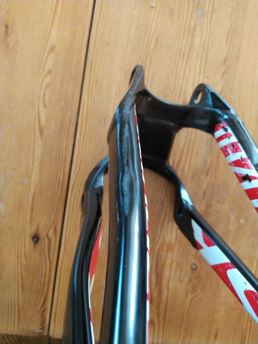 Wahacz Specialized Demo 8 2013 , 150x12mm 26"