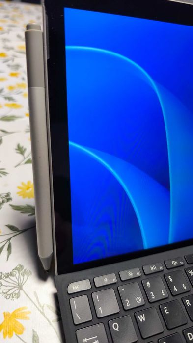 Surface Go 2 128G + microSDXC 256G - 8G RAM teclado e caneta Microsoft