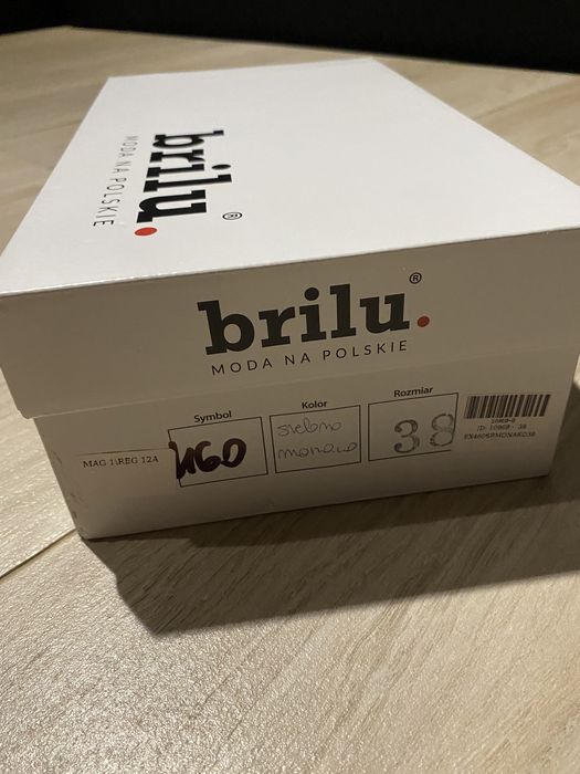 Sprzedam buty Brilu r38