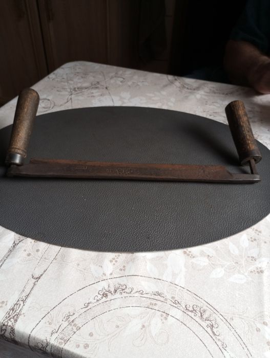 Stary ośnik do korowania