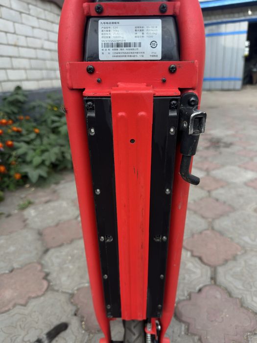 Електросамокат Segway Ninebot C20