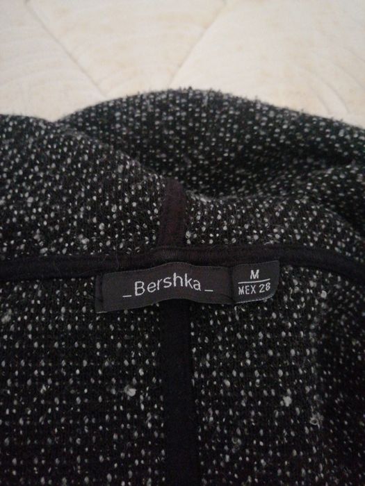 Casaco c/capuz Bershka