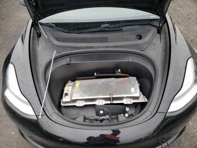 TESLA MODEL 3 2019 року з США