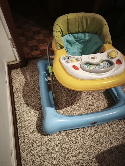 Voador, andarilho para bebê
