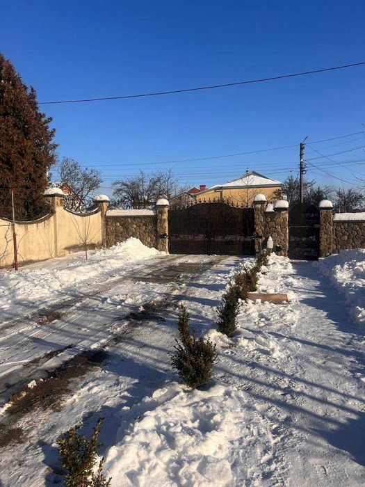 Оренда будинку в Мурованому