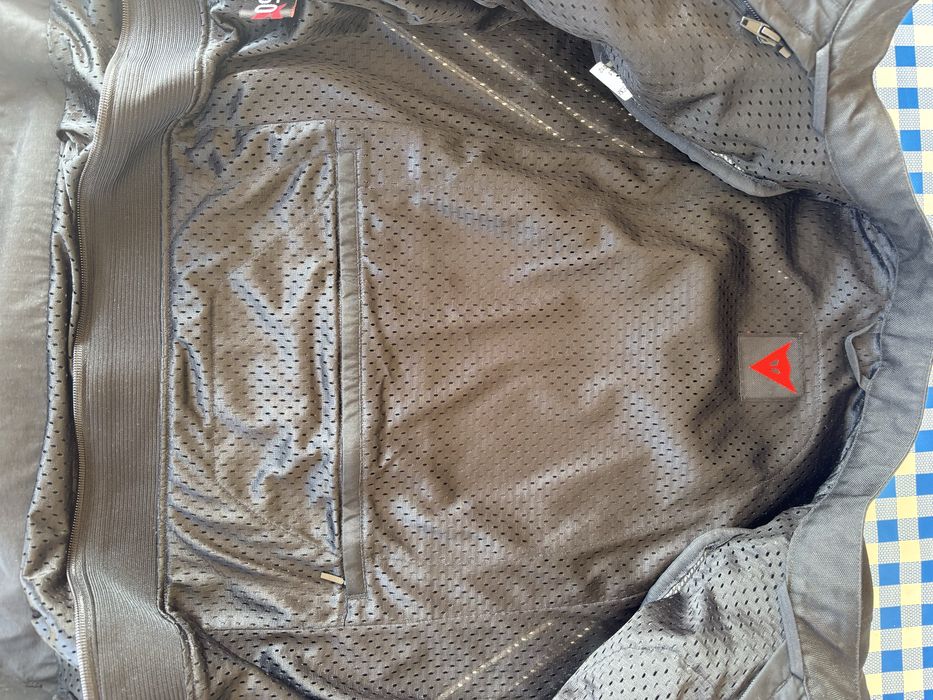 Casaco Moto Dainese Avro D2 Tex (Preto) – Como Novo