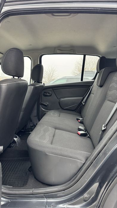 Dacia Sandero StapWay Дача СтепВей 2010 р 1,6 бенз 5 МКПП НЕ ФАРБОВАНА