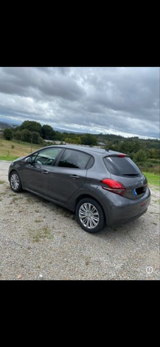 Peugeot 208 1.5 Blue hdi signature