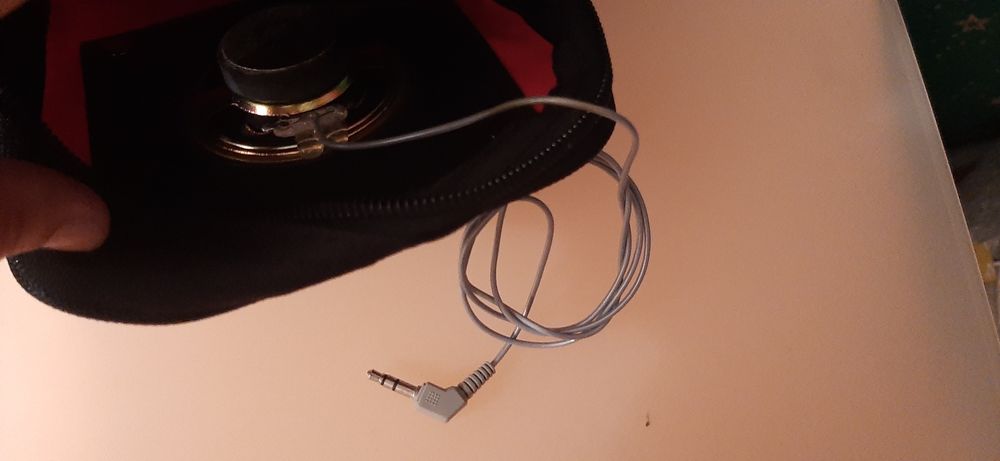 Colunas para ligar a um rádio