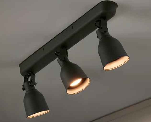 2 Projectores/candeeiros Teto