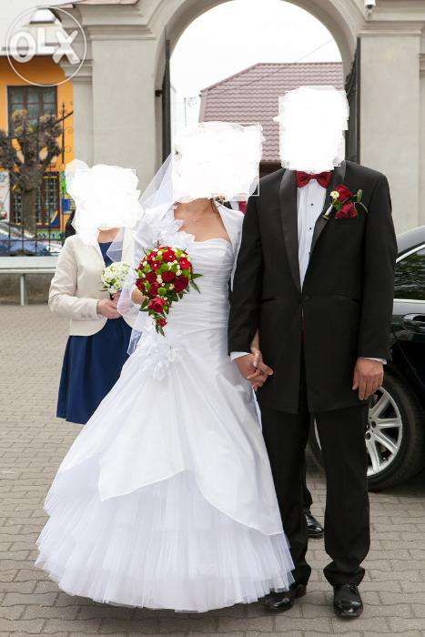 garnitur ślubny typu smoking