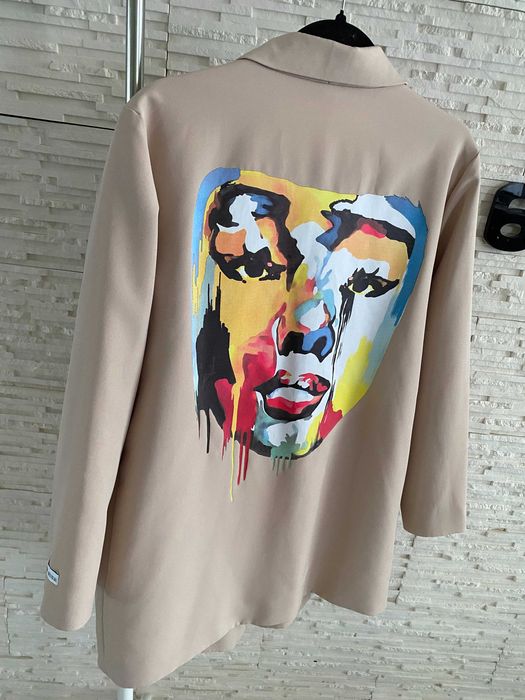 Miss city długa marynarka oversize z printem twarz art