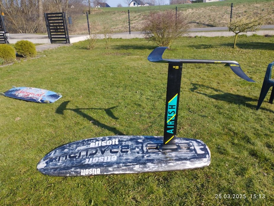 Foil kitefoil  hydrofoil zestaw Z deskom do nauki  Airush Bracuru