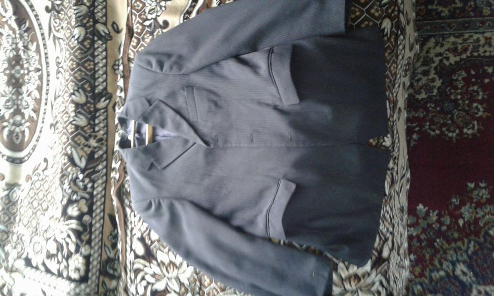 Чоловічий костюм