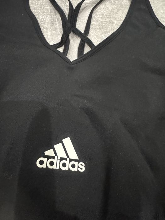 Спортивний топ adidas