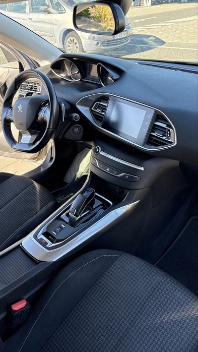 Peugeot 308 1.2 Automatico